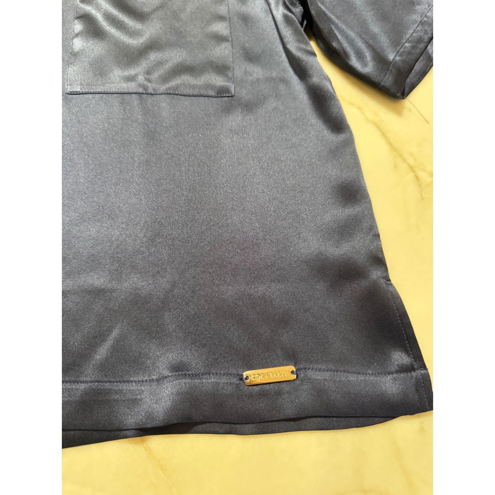 Cozy Earth Womens Navy Blue 100% Silk Satin Short‎ Sleeve Pocket Tee Top Small - Picture 6 of 10